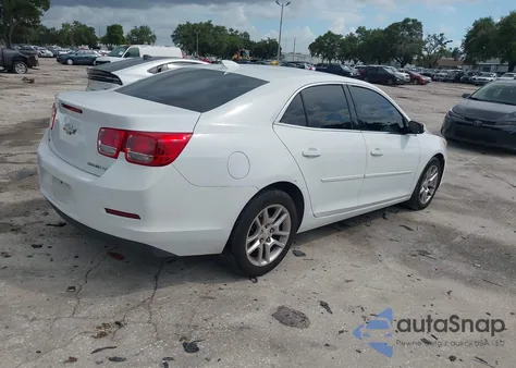 2015 Chevrolet Malibu 1Lt из США, поврежденный, VIN 1G11C5SL1FF352499